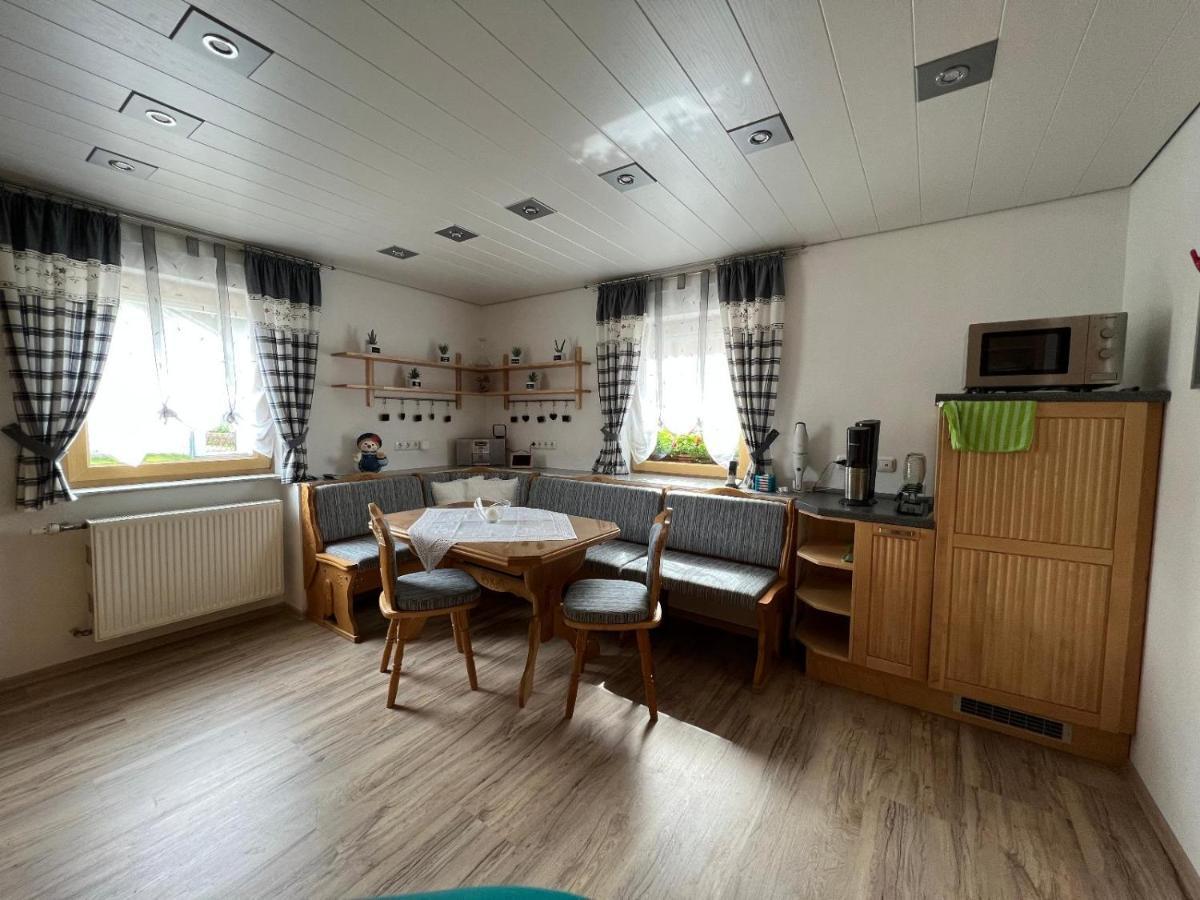 Ferienwohnung "Auszeit" Mit Garten Sankt Oswald-Riedlhuette Kültér fotó